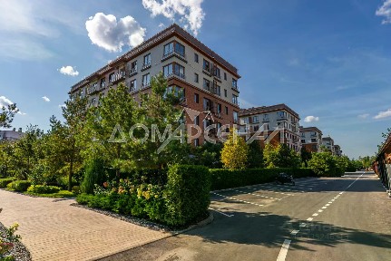Продается 3-комн. квартира, 148,6 м²