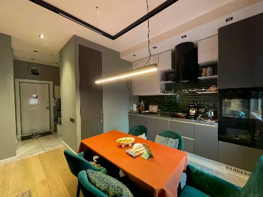Продаются 2-комн. апартаменты, 57 м²