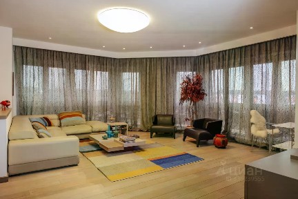 Продается 2-комн. квартира, 120,5 м²