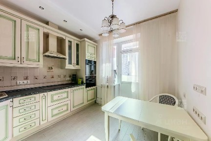 Продается 2-комн. квартира, 70,8 м²