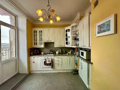Продается 3-комн. квартира, 102,4 м²