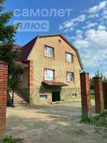 Продается 2-этажный дом, 250 м²
