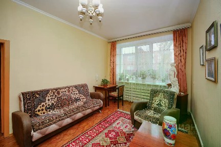 Продается 4-комн. квартира, 87 м²