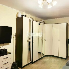 Санкт-Петербург, р-н Невский, Оккервиль, просп. Солидарности, 8Бк1