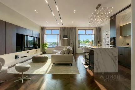 Продается 3-комн. квартира, 161 м²