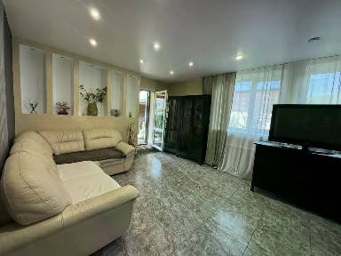 Сдается 3-этажный коттедж, 300 м²