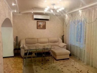 Сдается 2-этажный дом, 190 м²