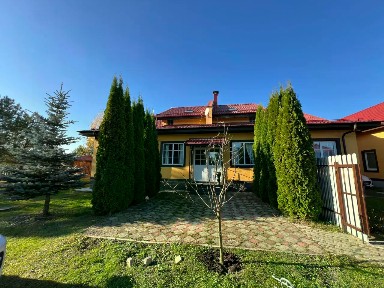 Сдается 2-этажный коттедж, 250 м²