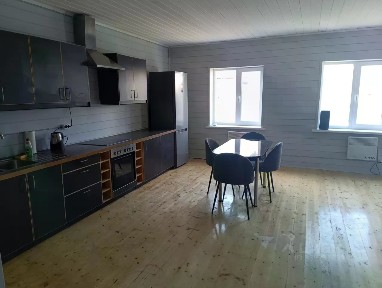 Сдается 2-этажный дом, 108 м²