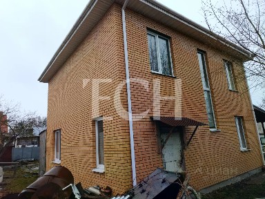 Продается 2-этажный дом, 160 м²