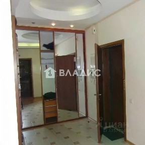 Продается 1-комн. квартира, 67,2 м²