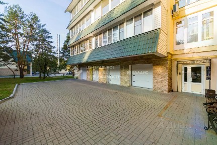 Продаются 3-комн. апартаменты, 93,2 м²