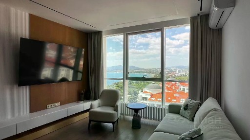 Продается 2-комн. квартира, 105,9 м²