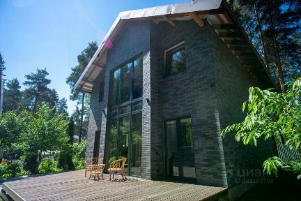 Сдается 2-этажный дом, 145 м²