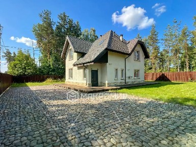 Сдается 2-этажный коттедж, 164 м²
