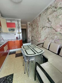 Продается 2-комн. квартира, 76,3 м²
