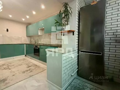 Продается 2-комн. квартира, 65 м²