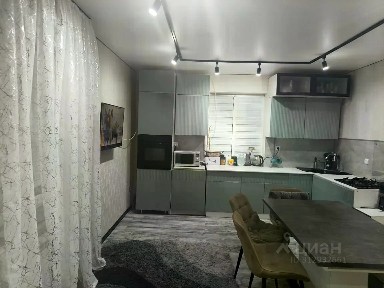 Продается 1-этажный дом, 300 м²