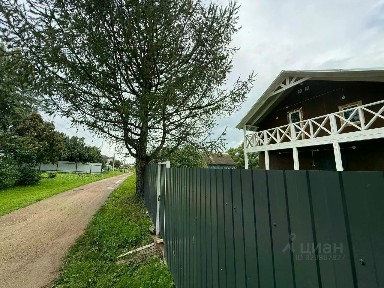 Сдается 2-этажный дом, 120 м²