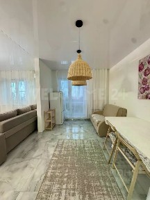 Продается 1-комн. квартира, 42 м²