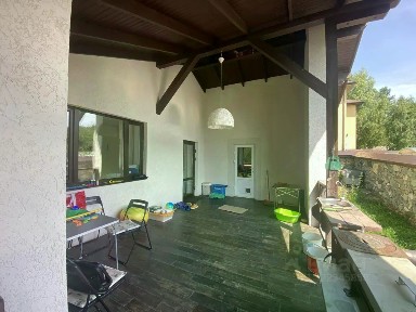 Сдается 2-этажный коттедж, 220 м²