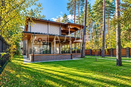 Продается 2-этажный коттедж, 780 м²