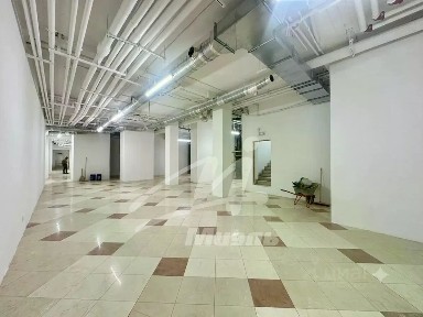 Продается помещение свободного назначения, 550 м²