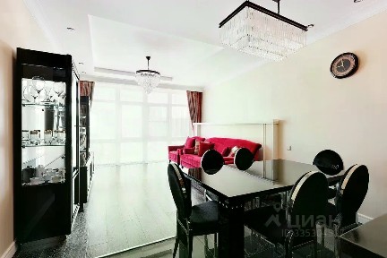 Продаются 2-комн. апартаменты, 72,8 м²
