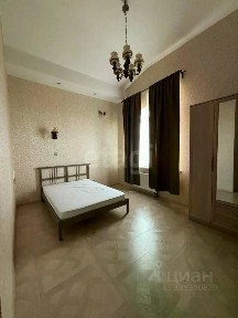 Продается 4-комн. квартира, 218,7 м²