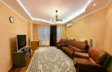 Продается 3-комн. квартира, 102,4 м²
