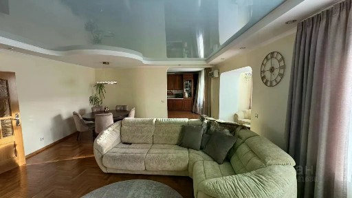Продается 5-комн. квартира, 172,8 м²