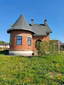 Продается 3-этажный дом, 292 м²