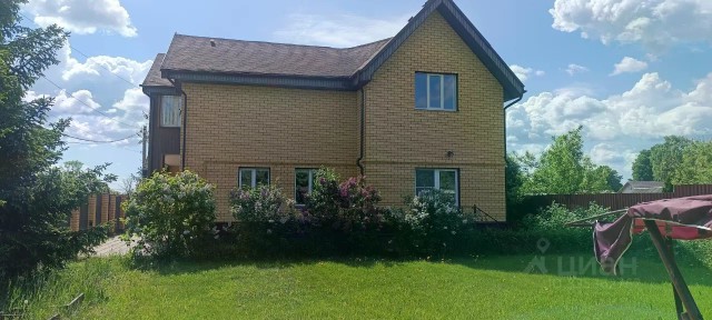 Продается 2-этажный коттедж, 333 м²