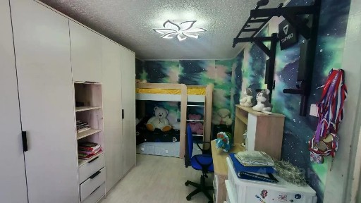 Продается 3-комн. квартира, 64 м²
