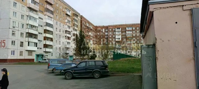 Продается 3-комн. квартира, 69,8 м²