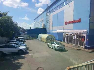 Сдается торговая площадь, 3 500 м²