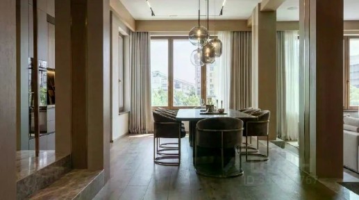 Сдается 3-комн. квартира, 200 м²