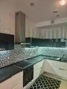 Сдается 3-комн. квартира, 145 м²