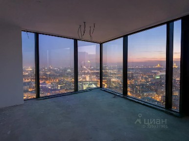 Продается многокомнатная квартира, 218 м²
