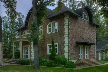 Продается 2-этажный коттедж, 386 м²