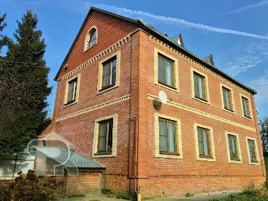 Продается 2-этажный дом, 260,2 м²