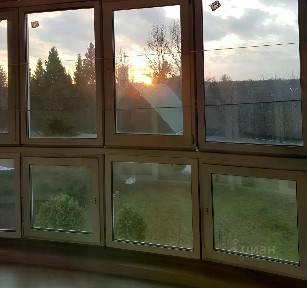 Продается 2-этажный дом, 365 м²