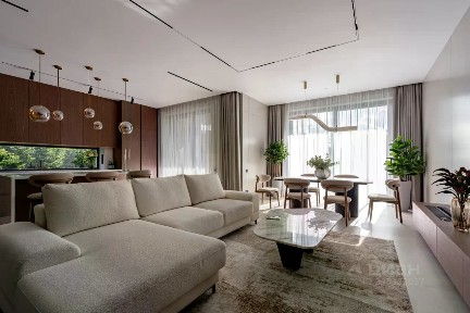 Продается 2-этажный дом, 350 м²