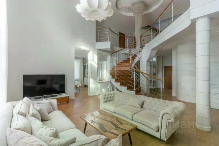 Продается 3-этажный дом, 529,1 м²