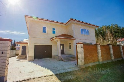 Продается 2-этажный дом, 376 м²