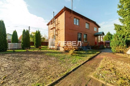 Продается 2-этажный дом, 130,5 м²
