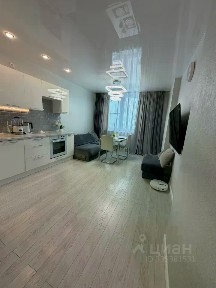 Продается 2-комн. квартира, 77 м²