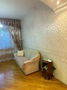 Продается 5-комн. квартира, 173,6 м²