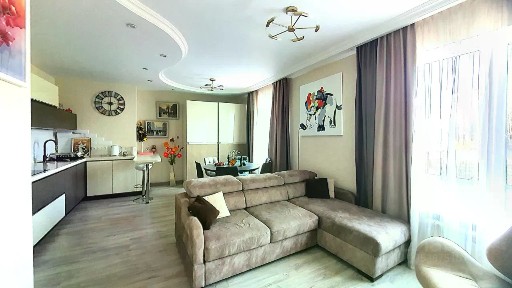 Продается 2-комн. квартира, 56,2 м²