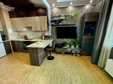 Продаются 2-комн. апартаменты, 71,5 м²